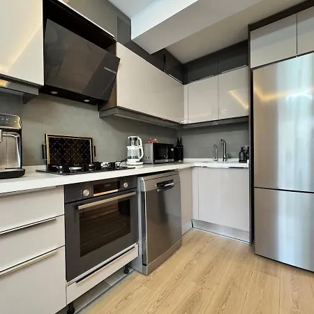 Apartament Stylish Lounge With Pool & Views *