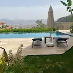 Stylish Lounge With Pool & Views * Fethiye
